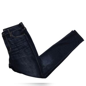 EUC Hollister Ultra High Rise Super Skinny Classic Stretch Sz 11R